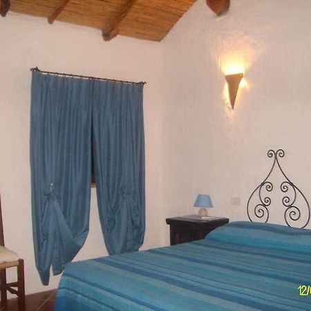 Agriturismo Spridda Bed & Breakfast Arzachena Rom bilde